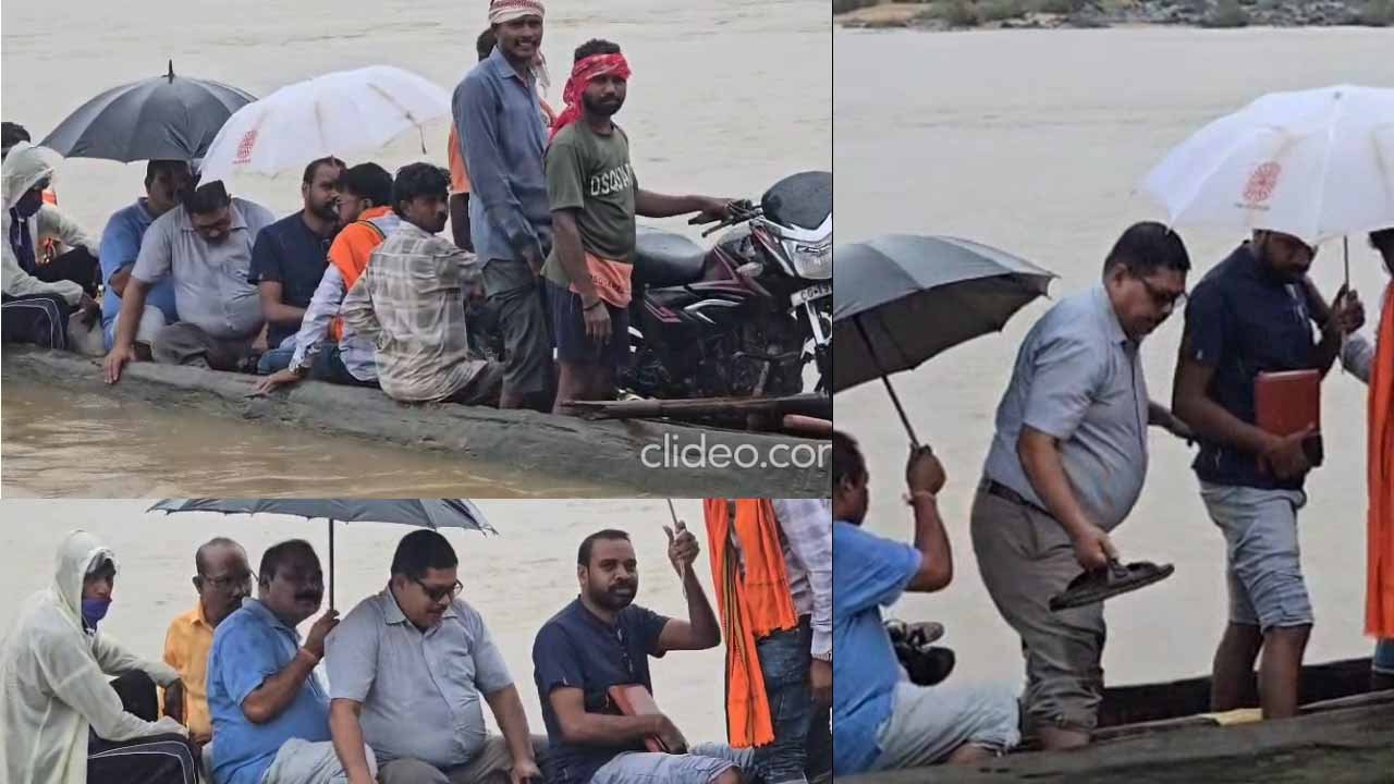 पखांजूर में उफनती कोटरी नदी पार कर स्कूल पहुंचे BEO, नाव पर बाइक लेकर किया निरीक्षण