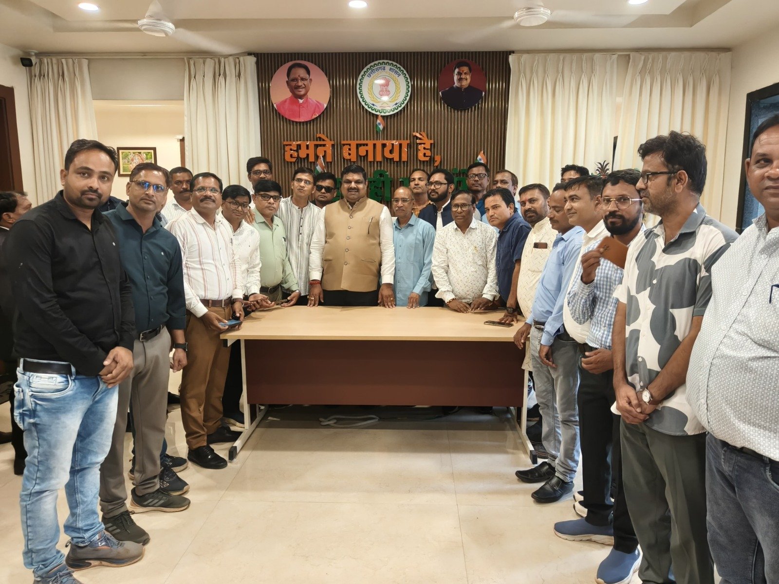 शिक्षा मंत्री के साथ शिक्षक साझा मंच की बैठक