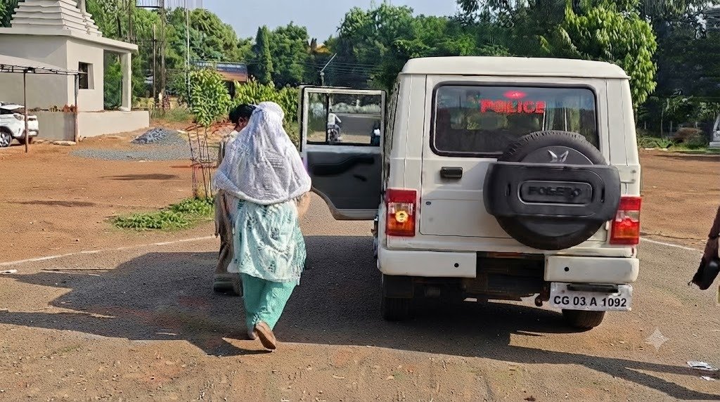 बालोद में प्रधान पाठिका गिरफ्तार